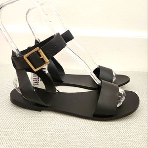 Urban Oitfitters Lana Ankle Strap Black Leather Flat Sandals Women Size 9